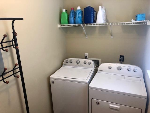 POINTE OF VIEW - Residential