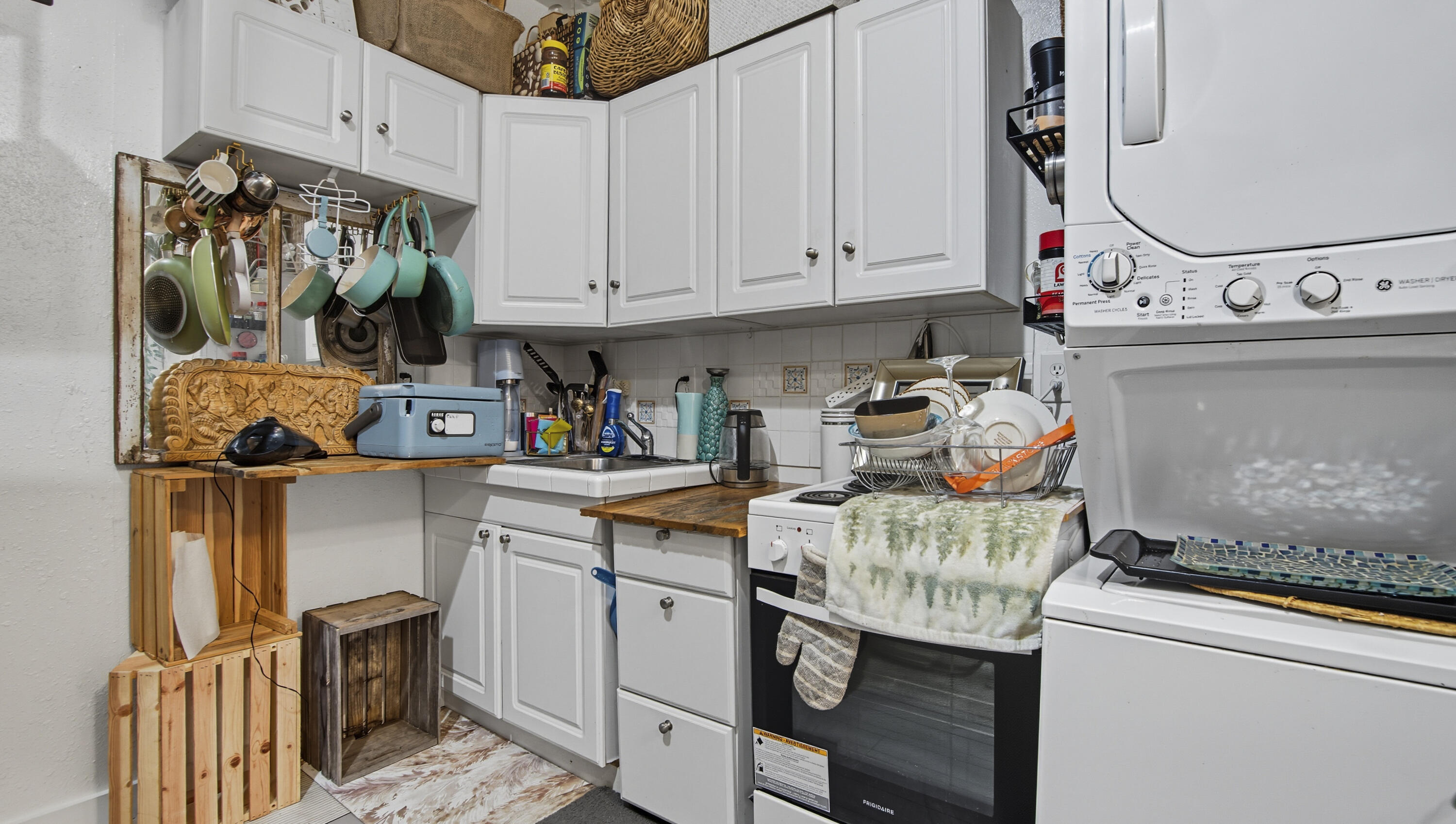 GRAYTON BEACH VILLAGE SQUARE - Residential