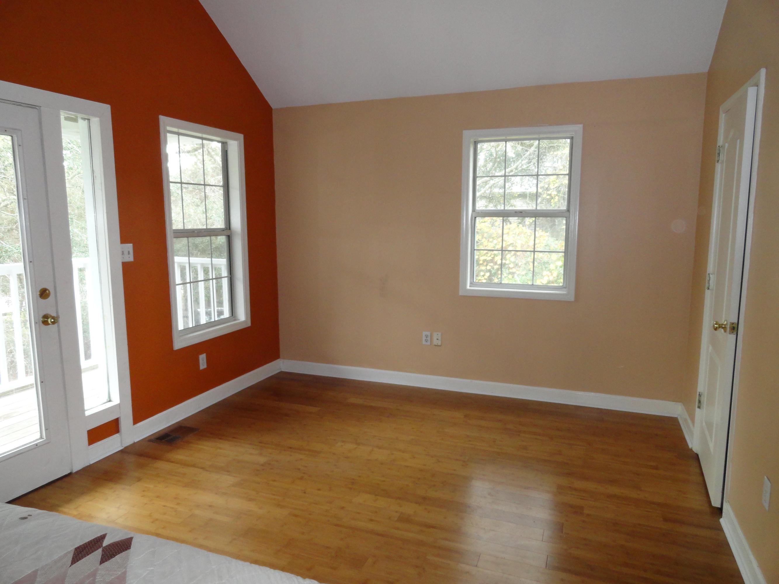 BAY PINE SHORES - Residential