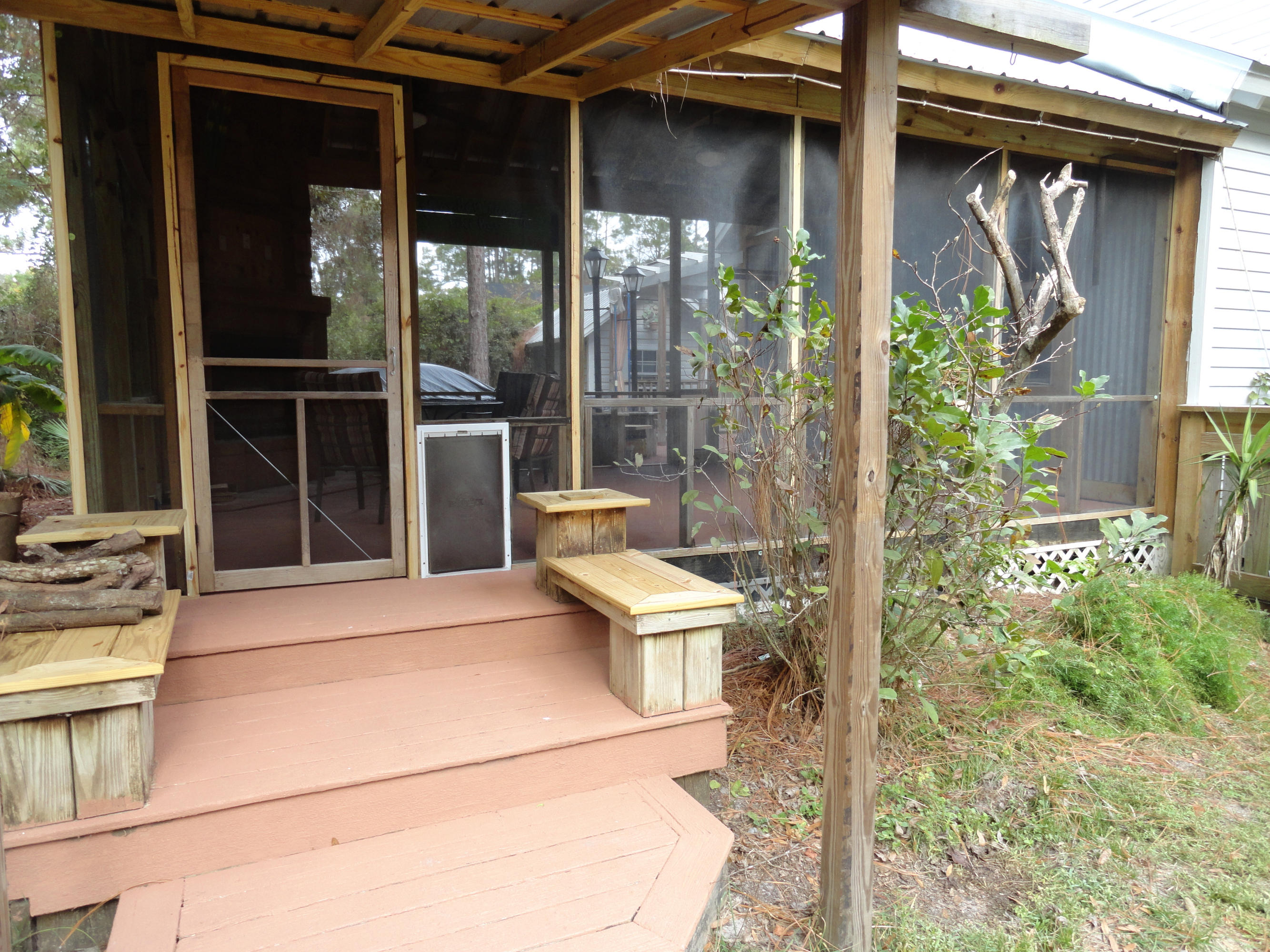 BAY PINE SHORES - Residential