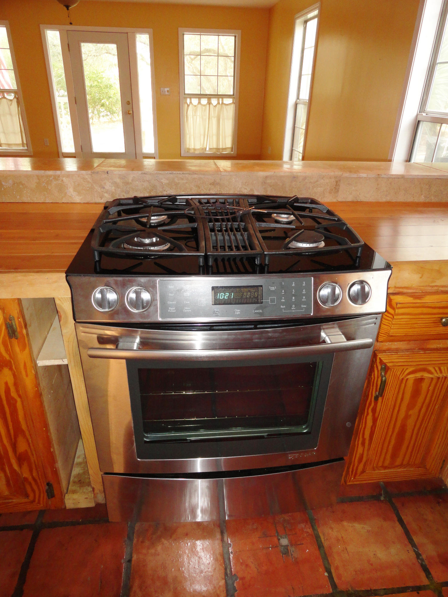 BAY PINE SHORES - Residential