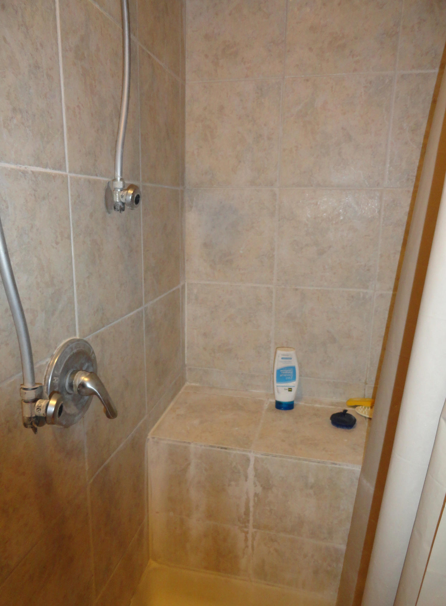 BAY PINE SHORES - Residential