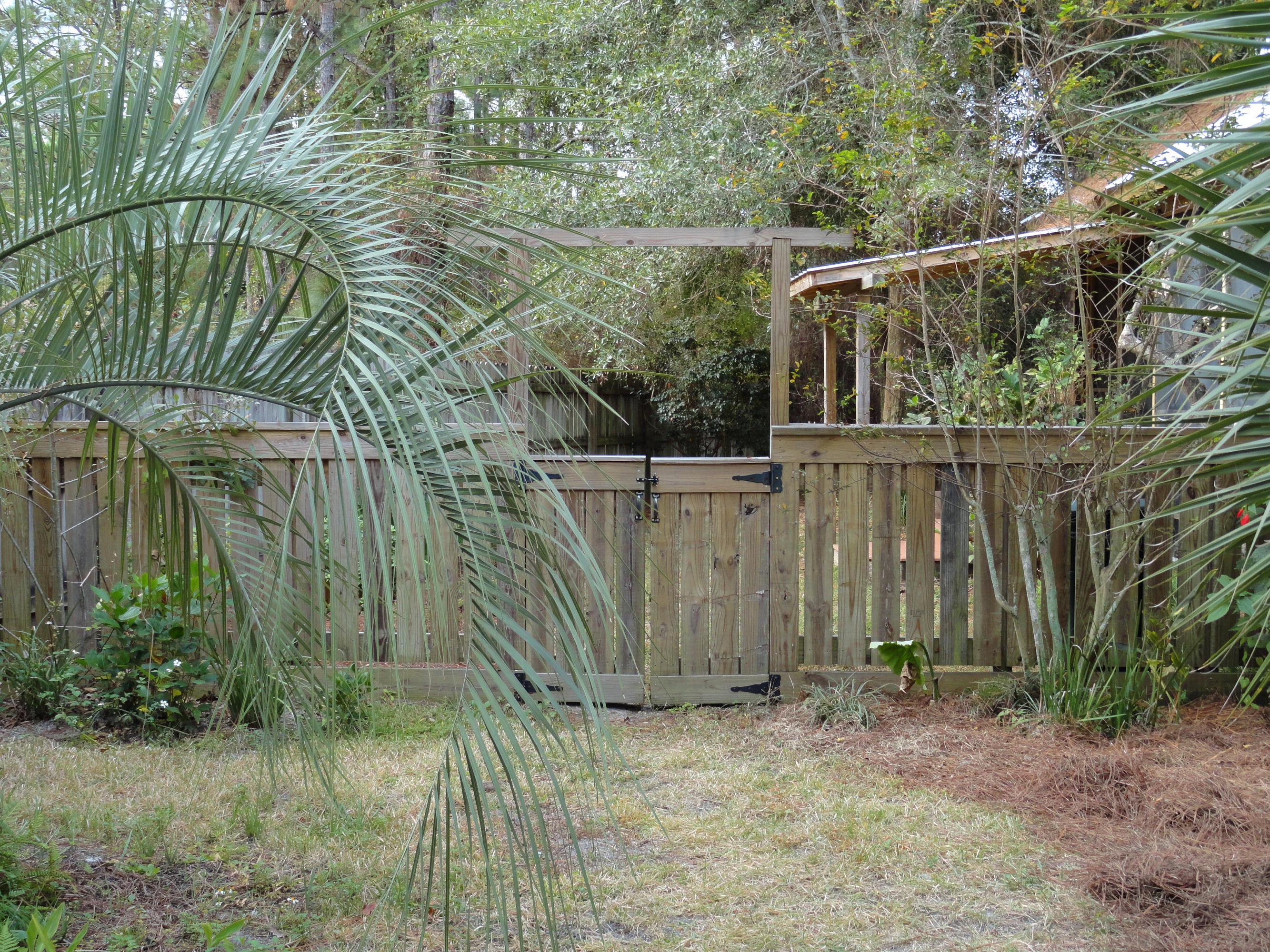 BAY PINE SHORES - Residential