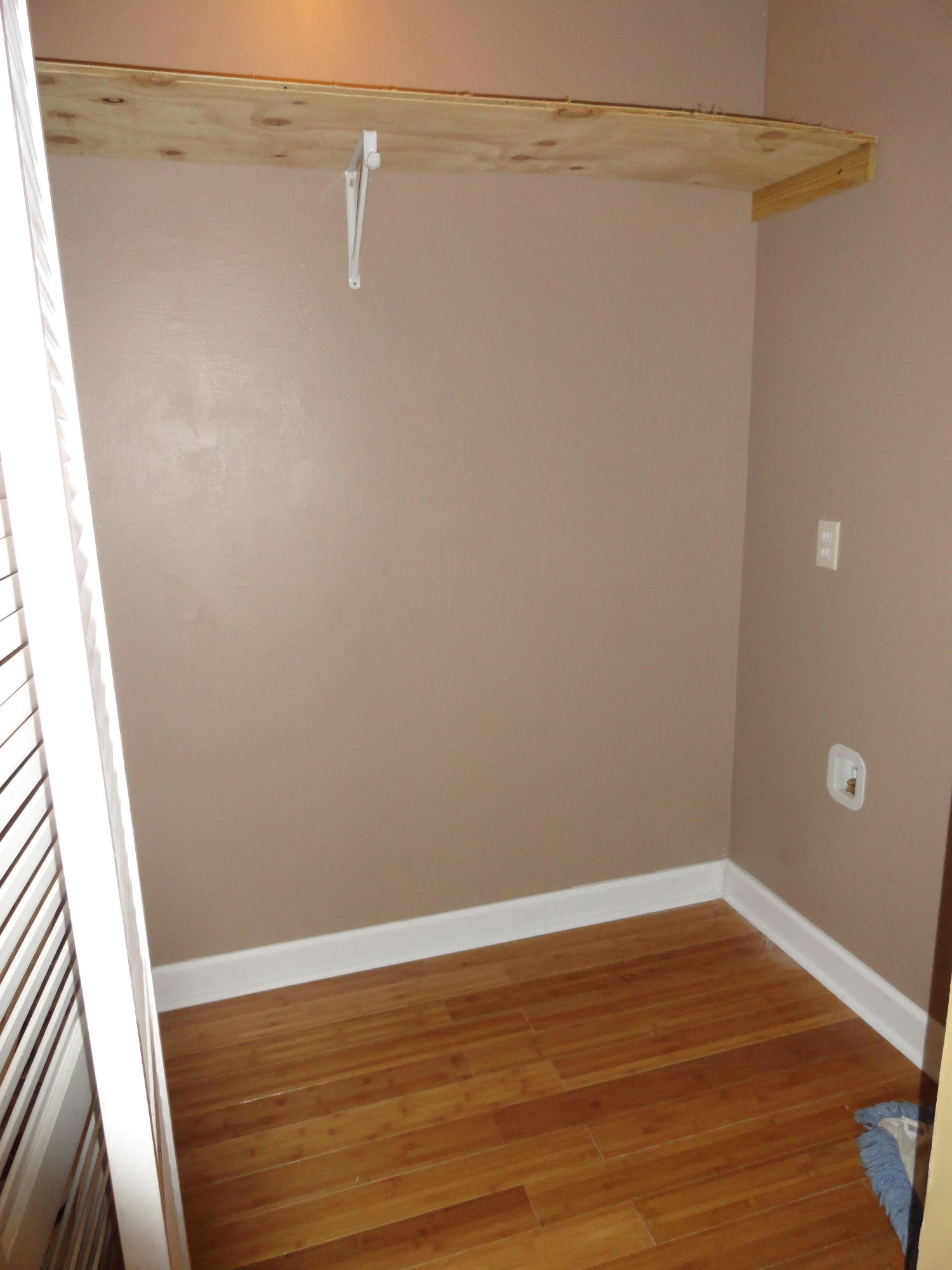 BAY PINE SHORES - Residential