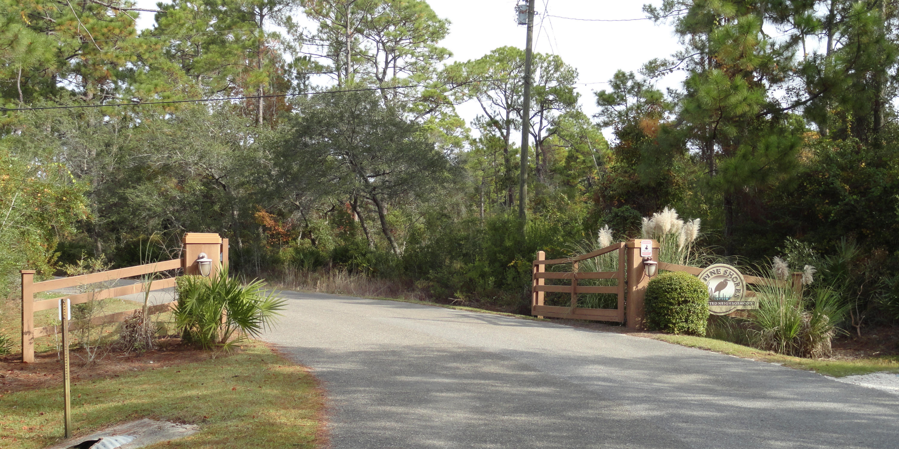 BAY PINE SHORES - Residential