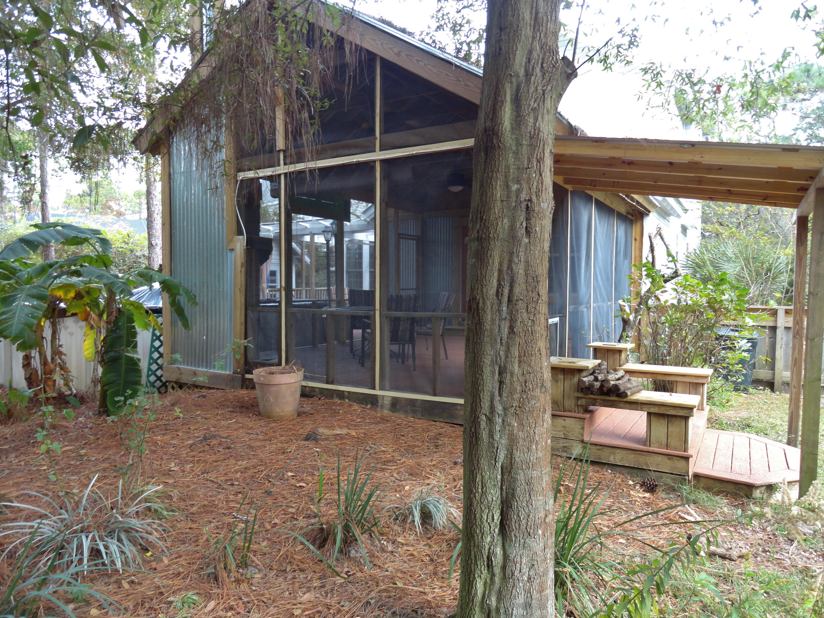 BAY PINE SHORES - Residential