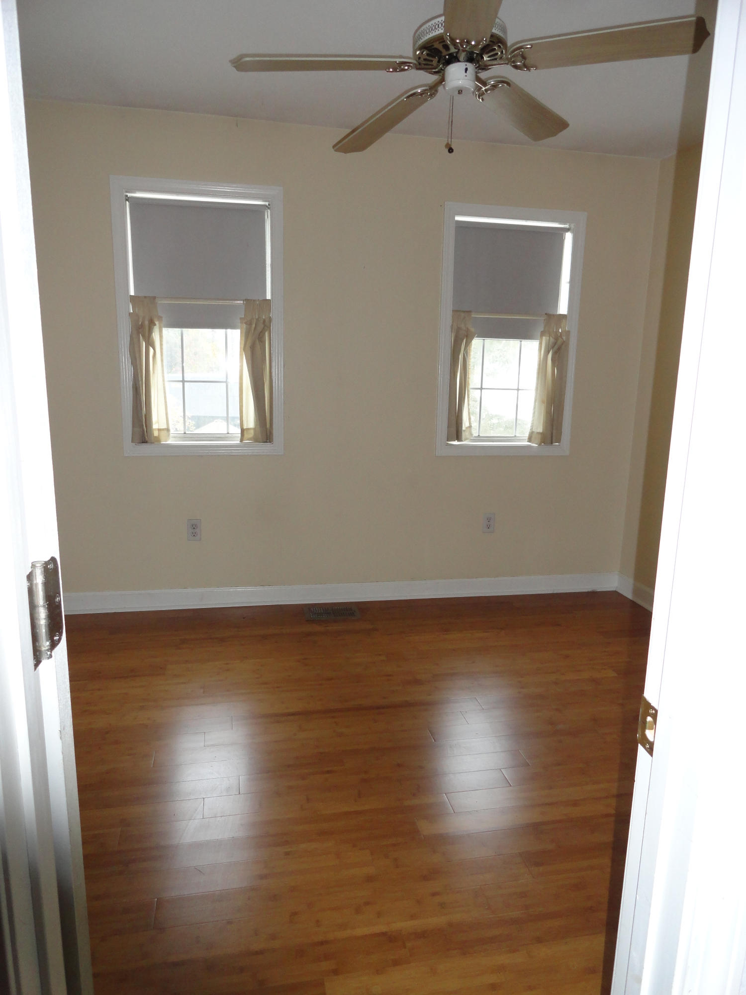 BAY PINE SHORES - Residential