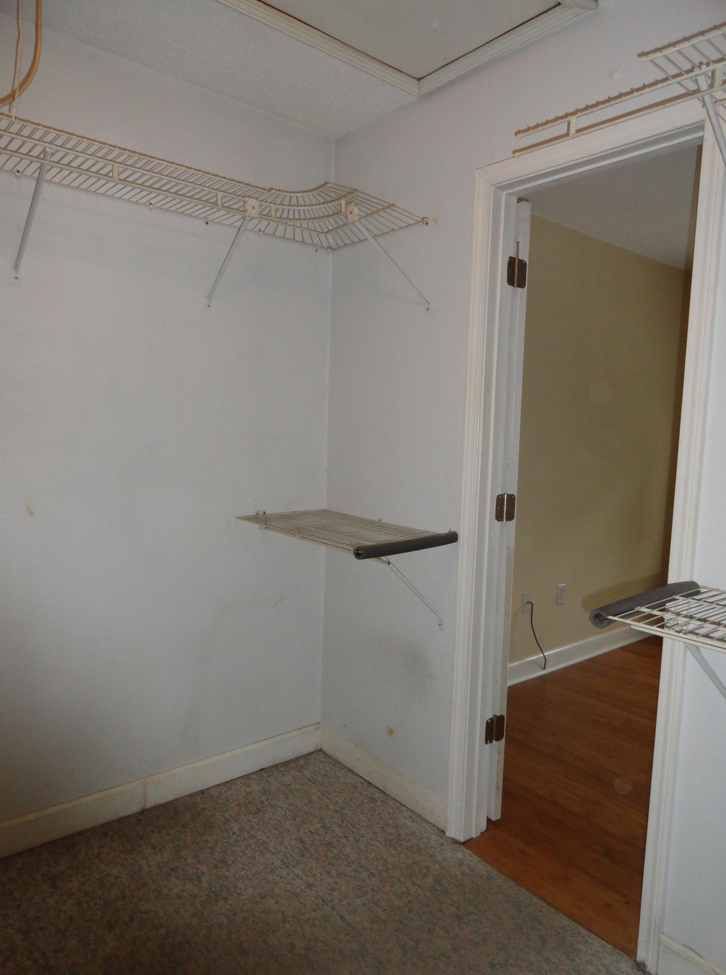 BAY PINE SHORES - Residential