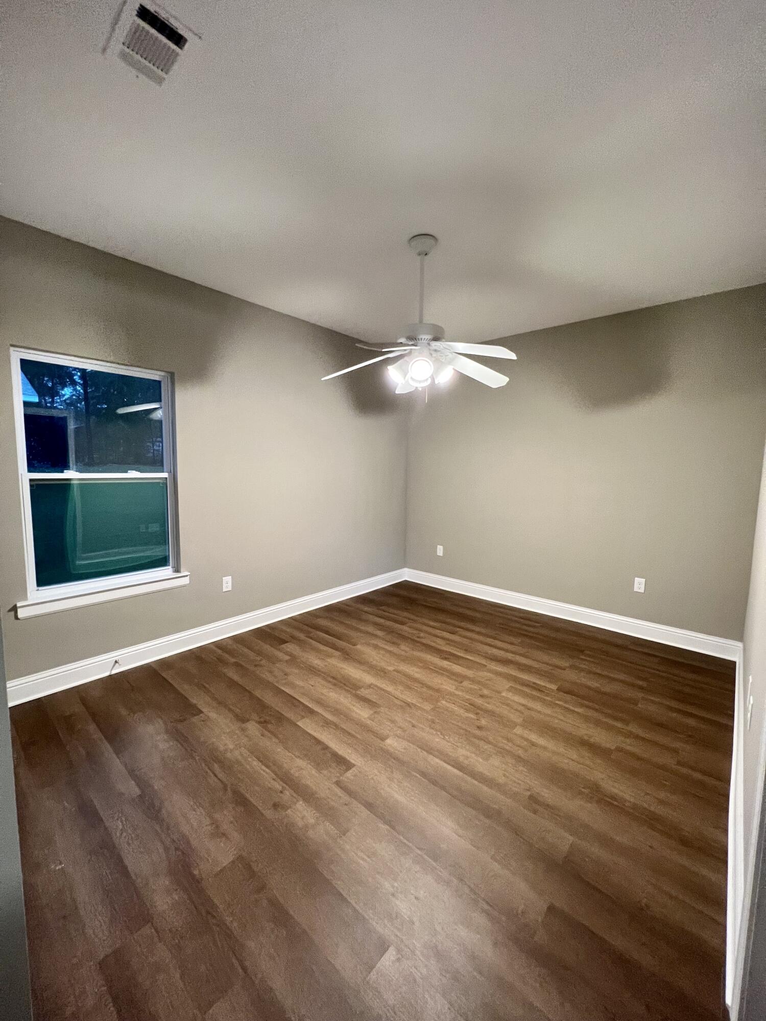 OAKWOOD HILL - Residential