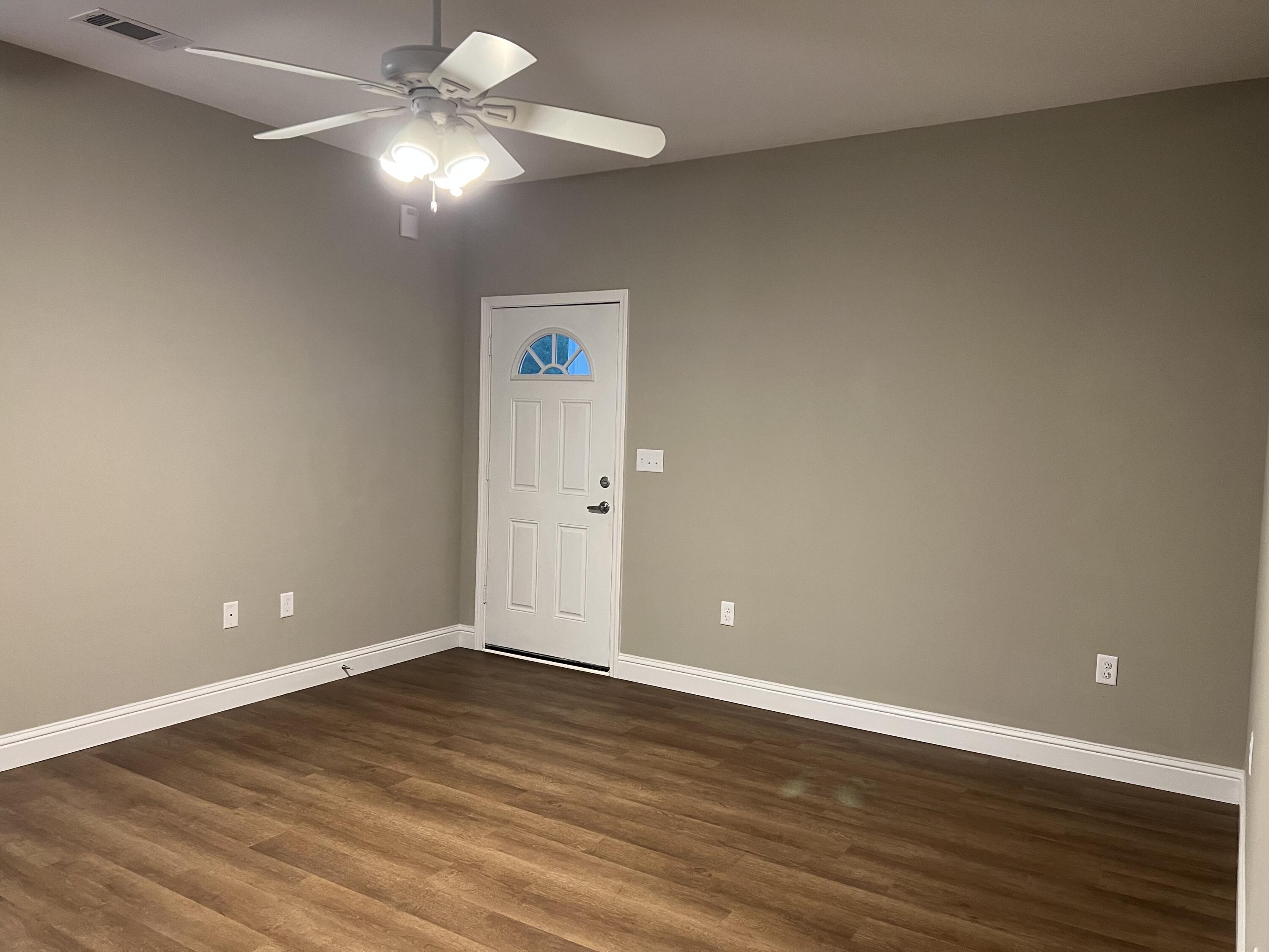 OAKWOOD HILL - Residential