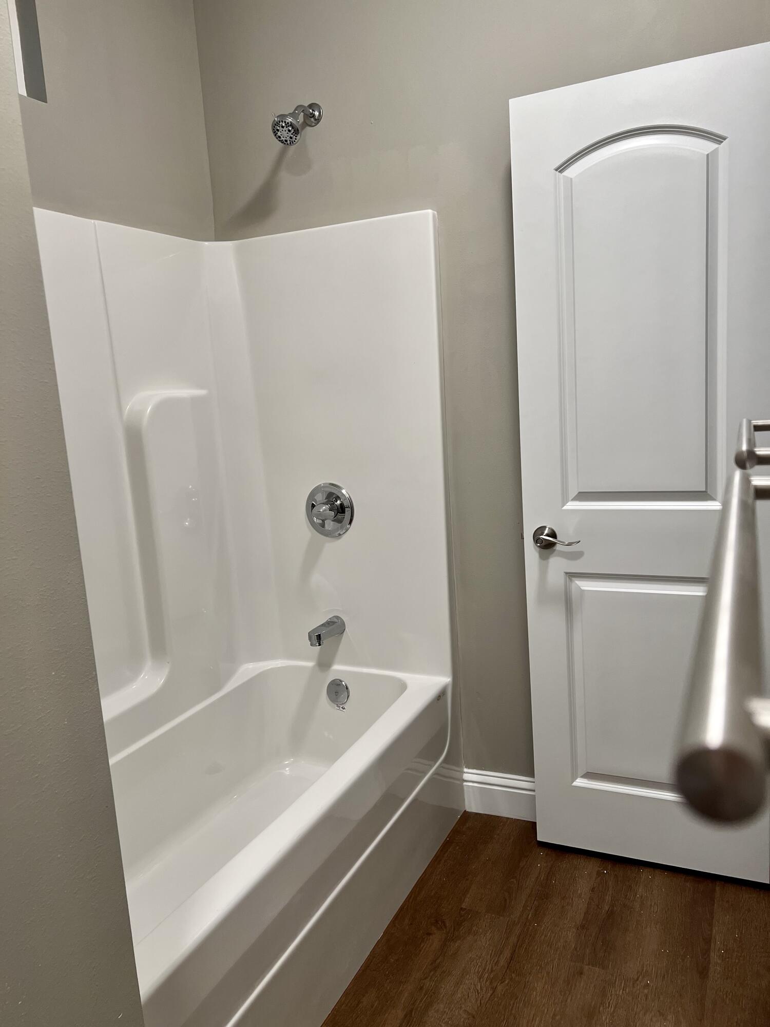 OAKWOOD HILL - Residential