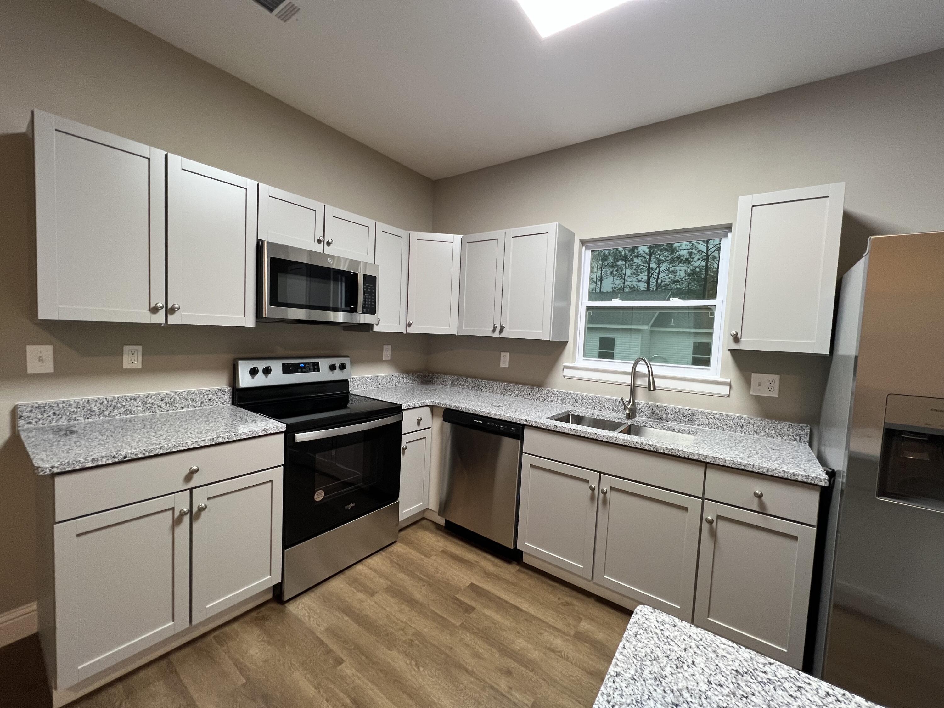 OAKWOOD HILL - Residential