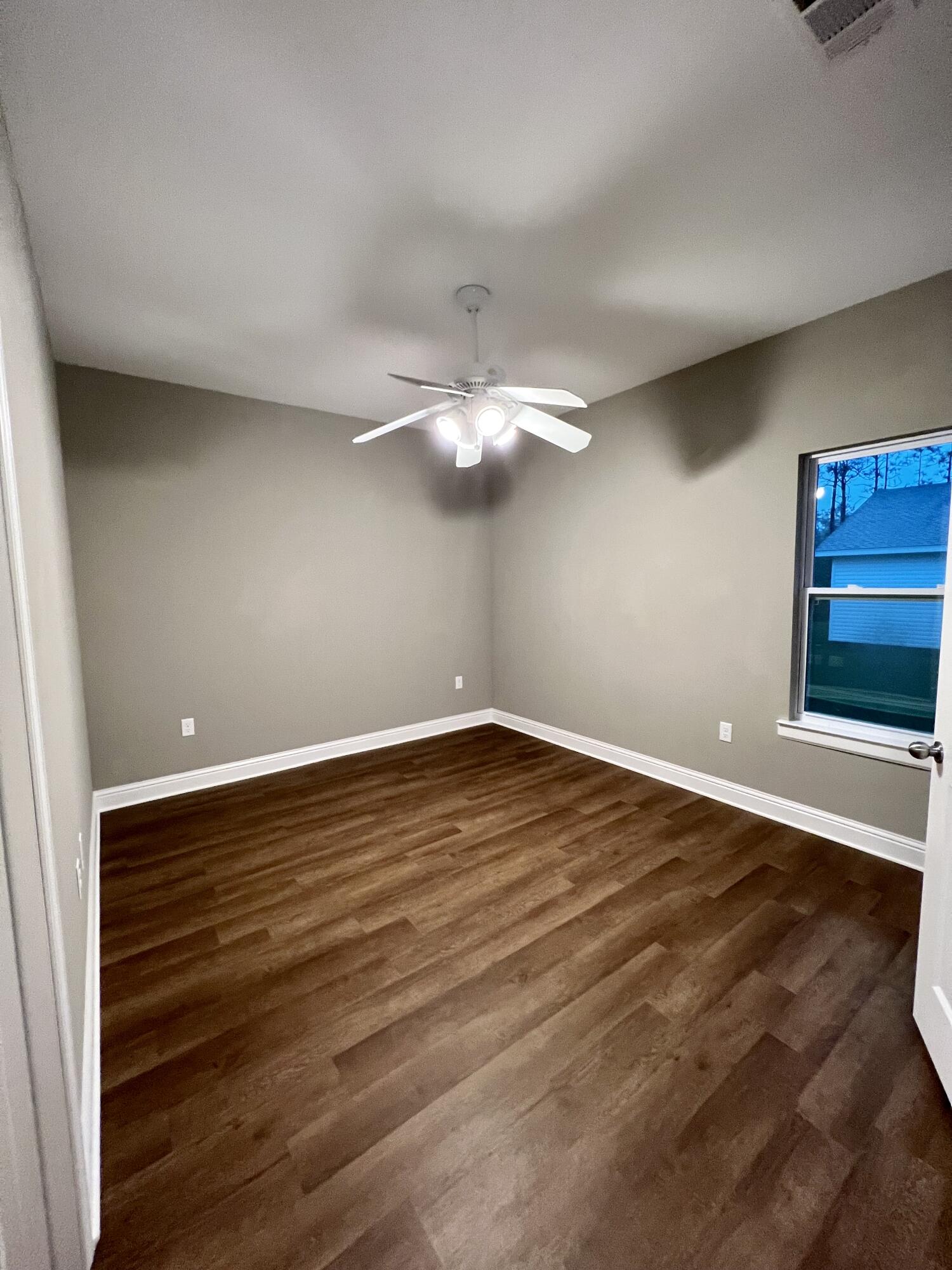 OAKWOOD HILL - Residential