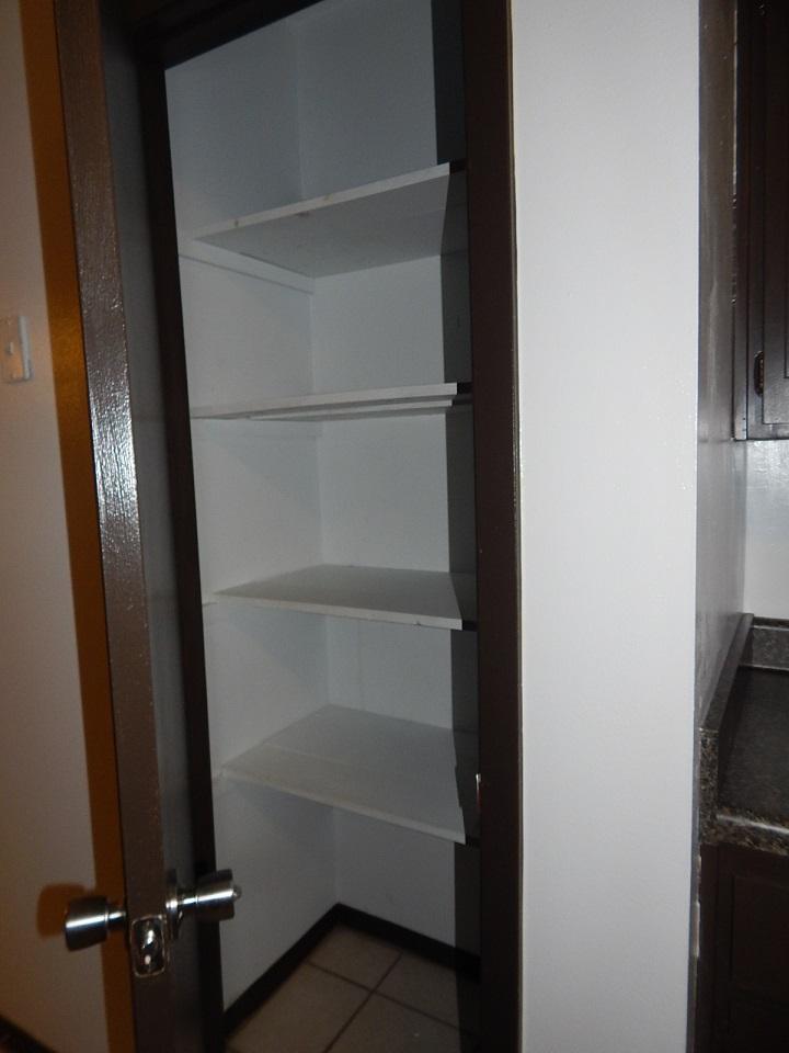 COUNTRY OAKS EST - Residential