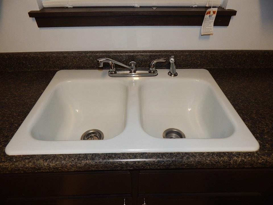 COUNTRY OAKS EST - Residential