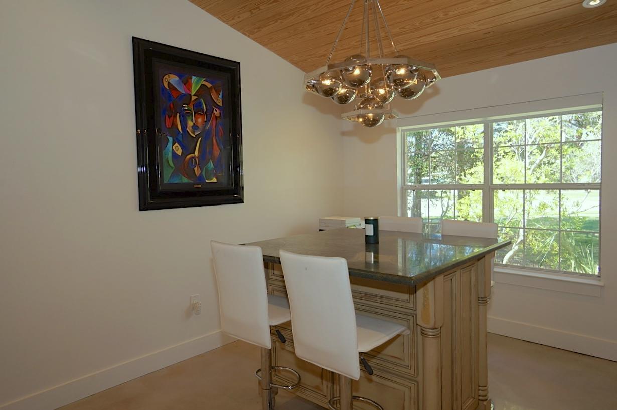 PARADISE RETREAT - Residential