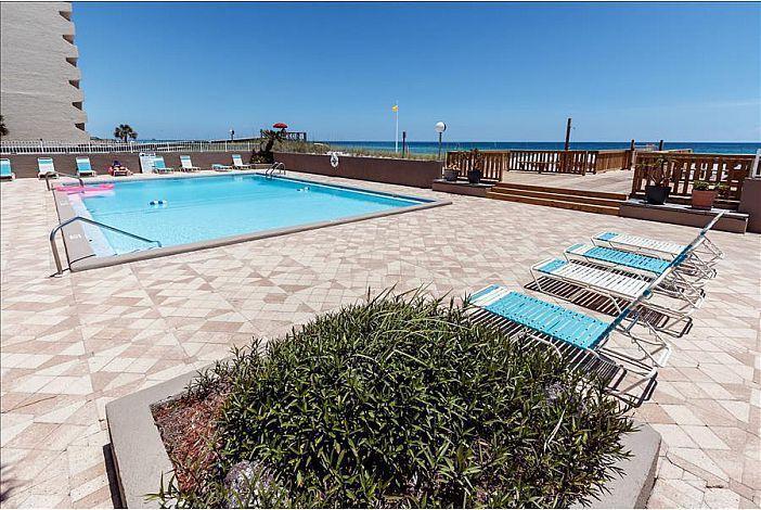 EMERALD ISLE - Residential