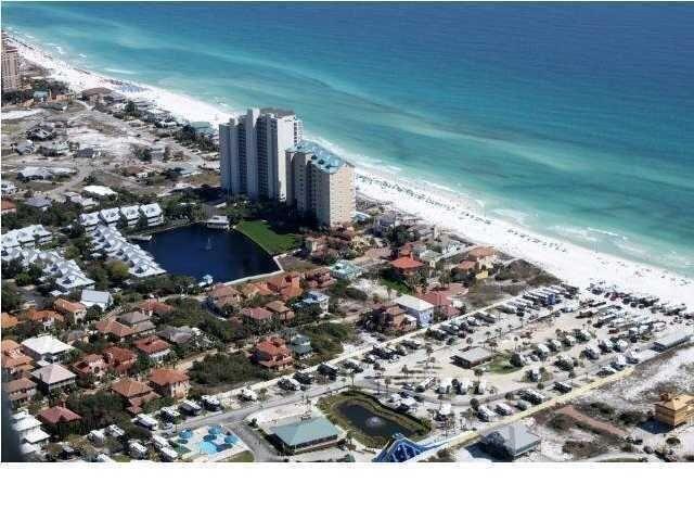 HIDDEN DUNES BEACH VILLAS - Residential