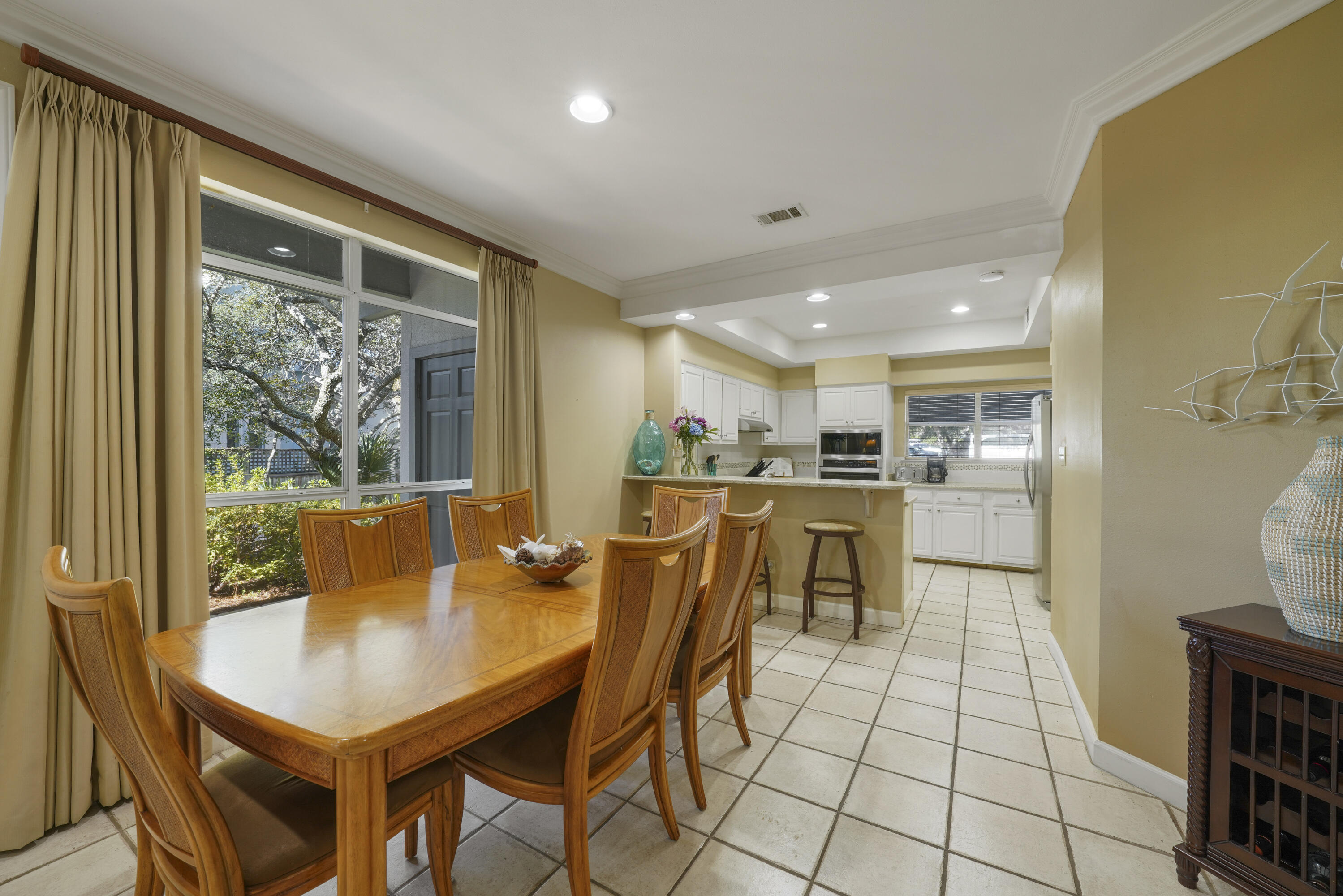 HIDDEN DUNES BEACH VILLAS - Residential