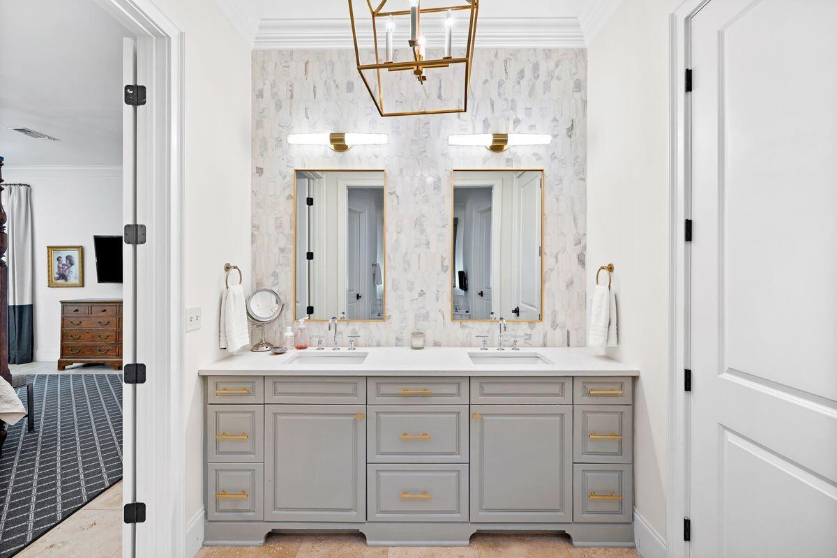 ISLAND GREEN - Residential