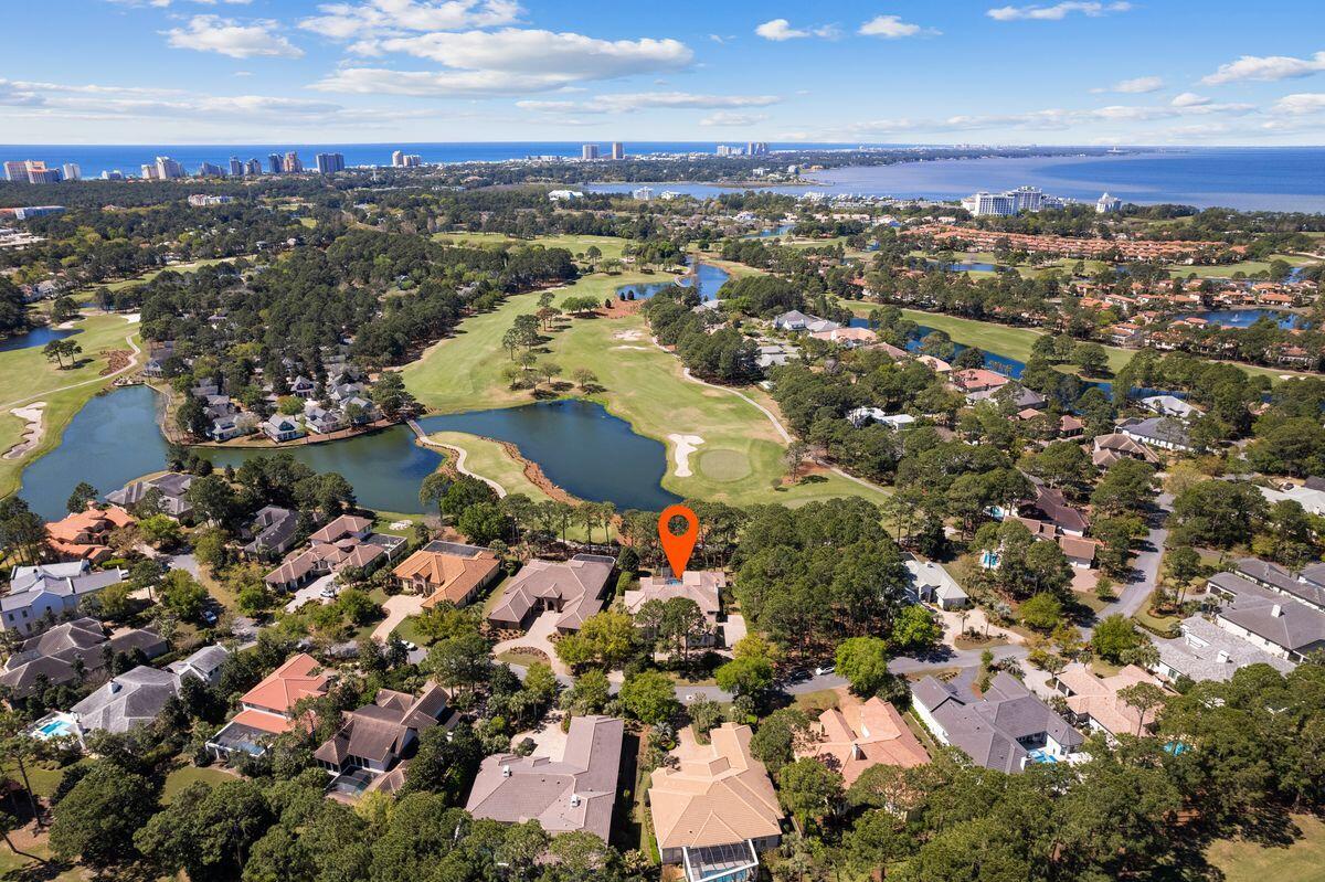 ISLAND GREEN - Residential