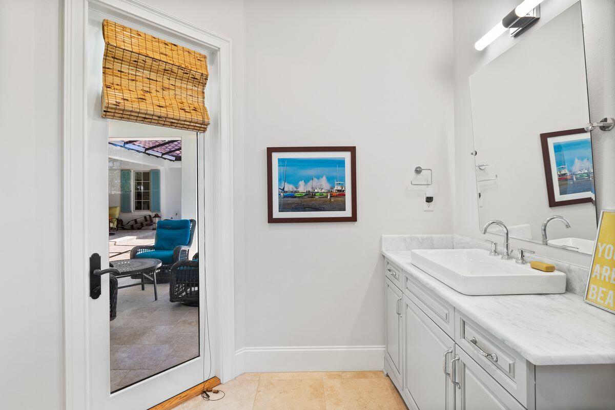 ISLAND GREEN - Residential