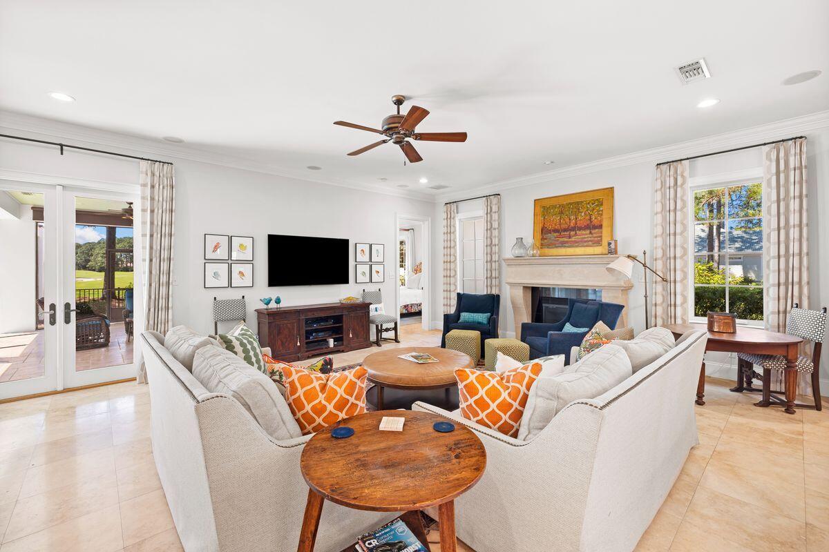 ISLAND GREEN - Residential