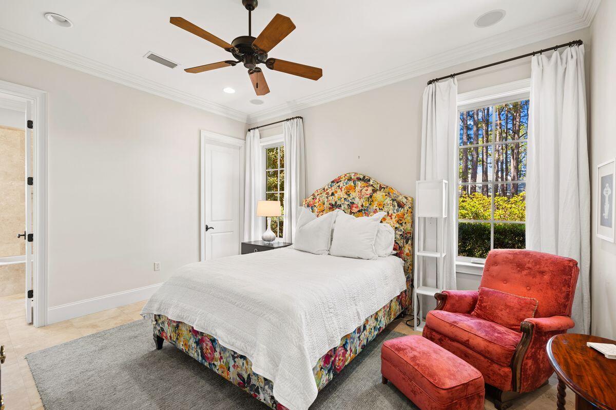 ISLAND GREEN - Residential