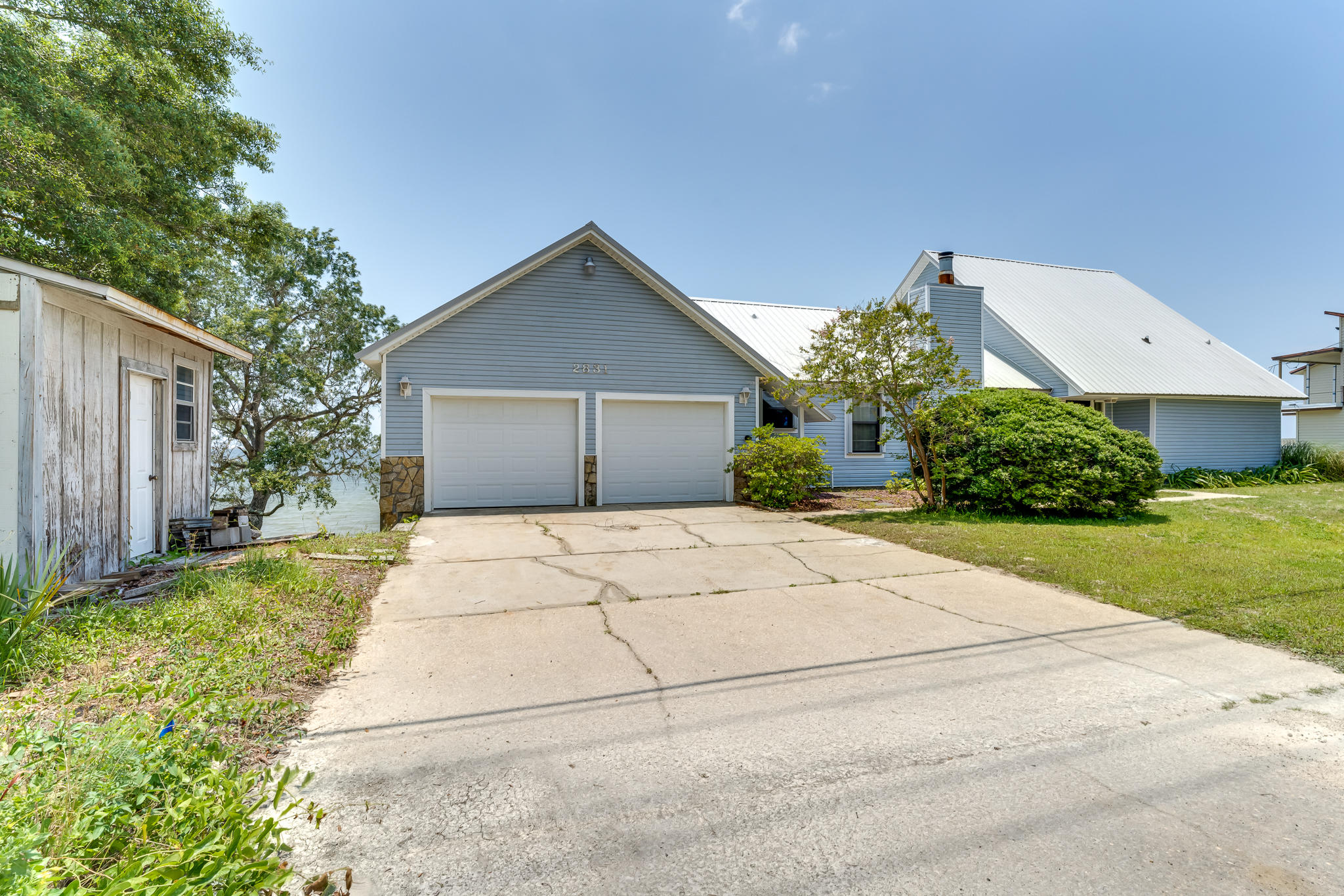 SOUTH RNG 25 WATER - Residential