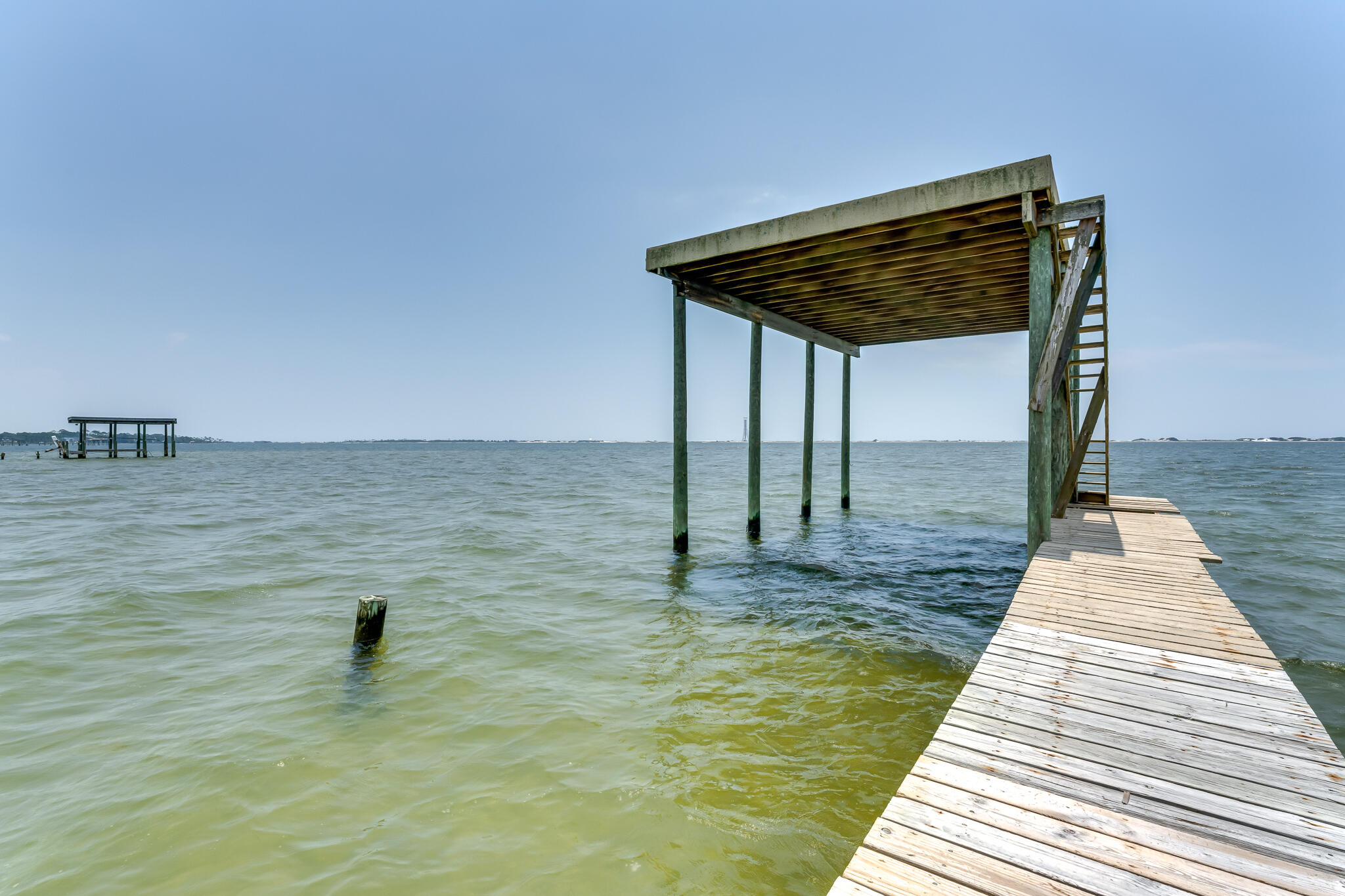 SOUTH RNG 25 WATER - Residential