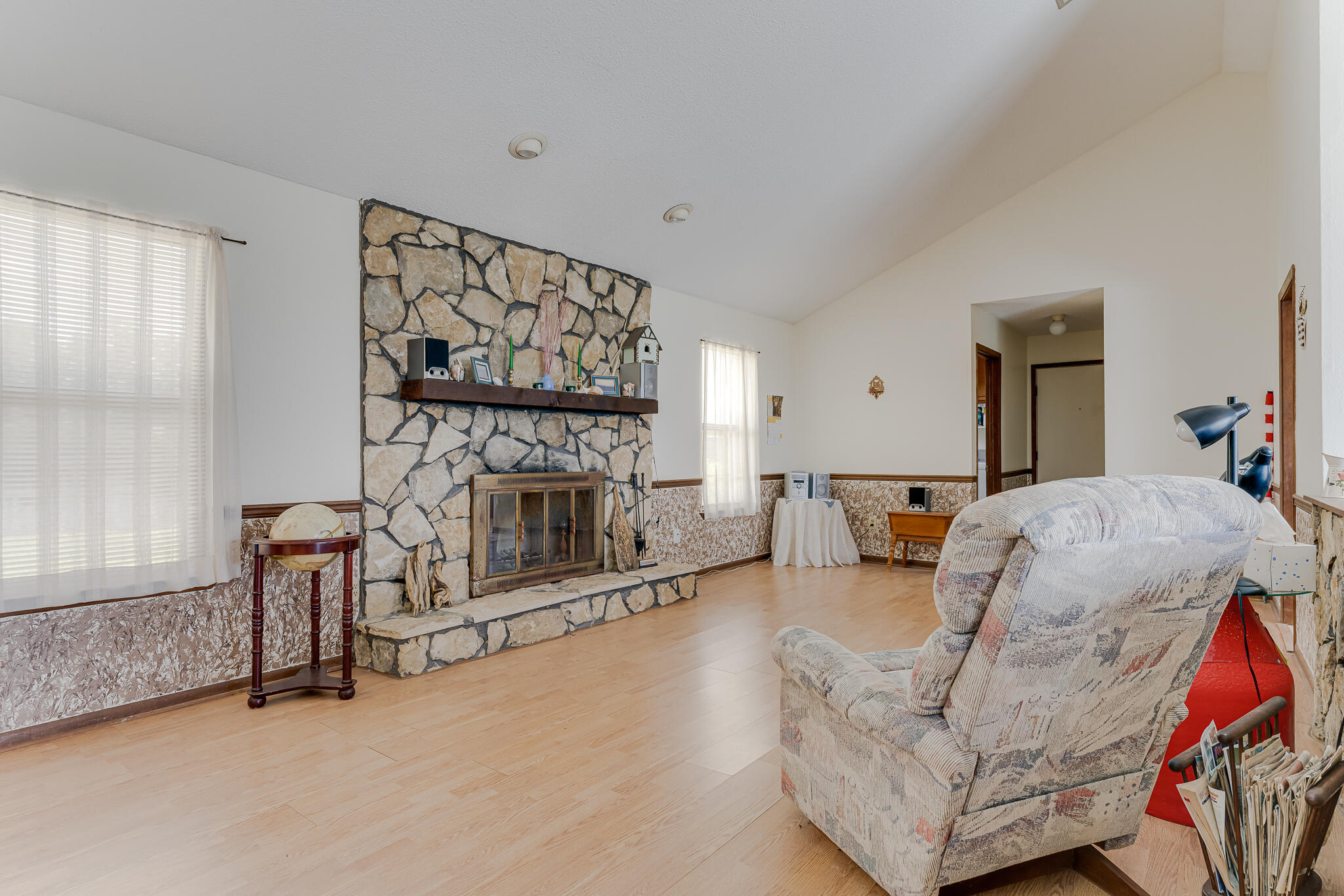 SOUTH RNG 25 WATER - Residential