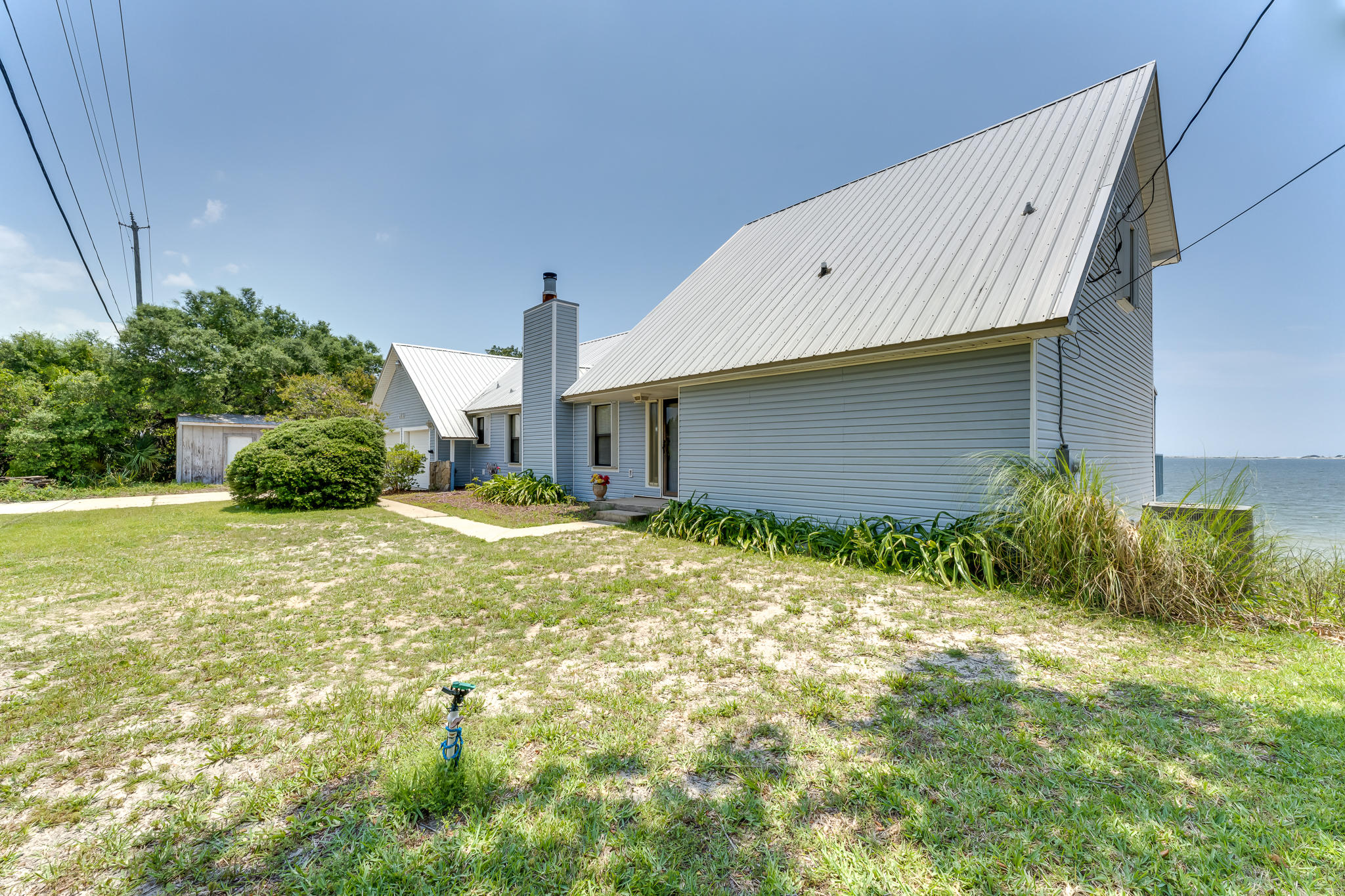 SOUTH RNG 25 WATER - Residential