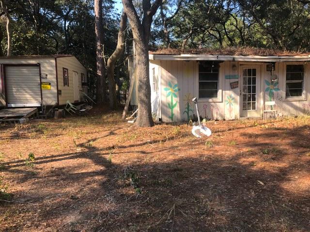 METES & BOUNDS - Land