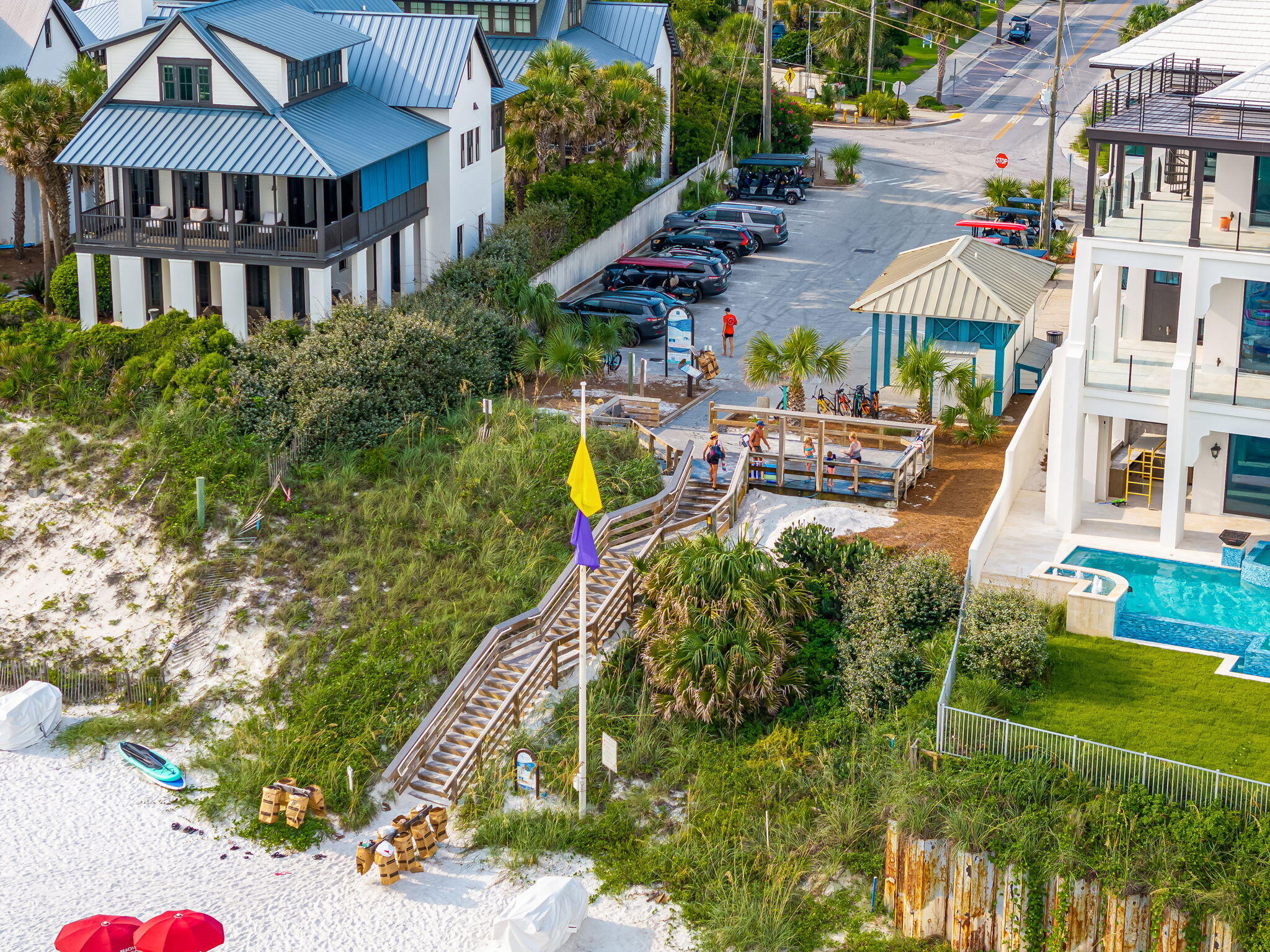 LAKESIDE AT BLUE MOUNTAIN BEACH - Residential