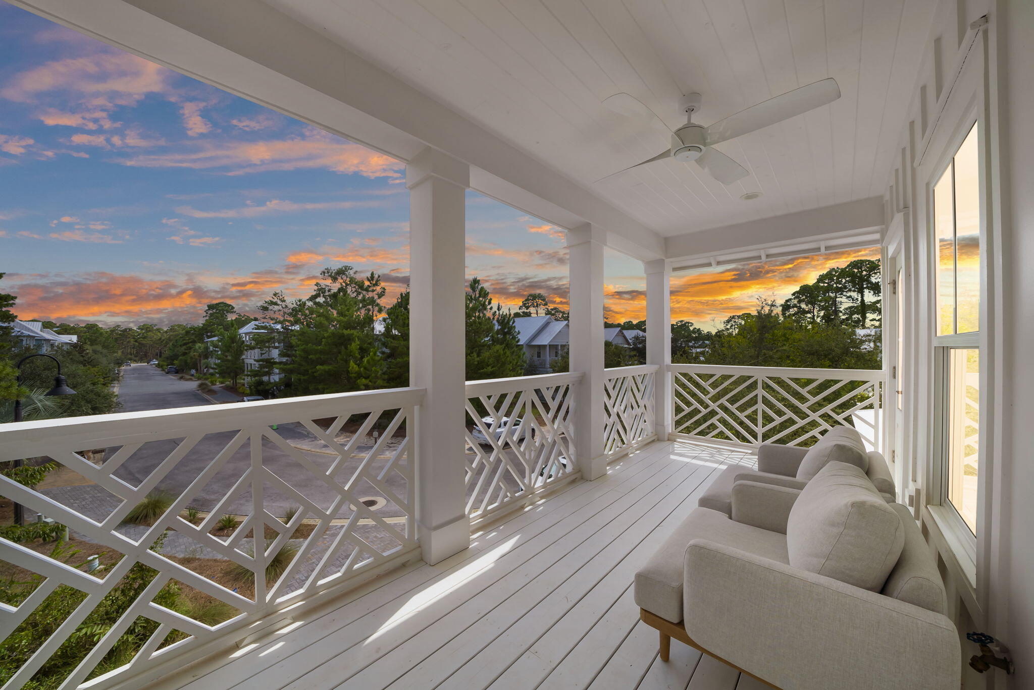 LAKESIDE AT BLUE MOUNTAIN BEACH - Residential