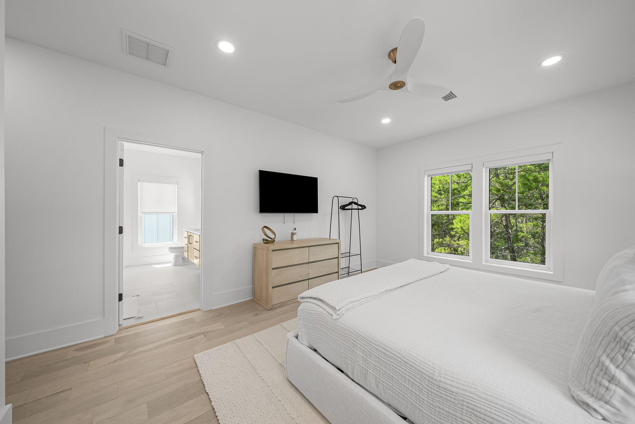 LAKESIDE AT BLUE MOUNTAIN BEACH - Residential