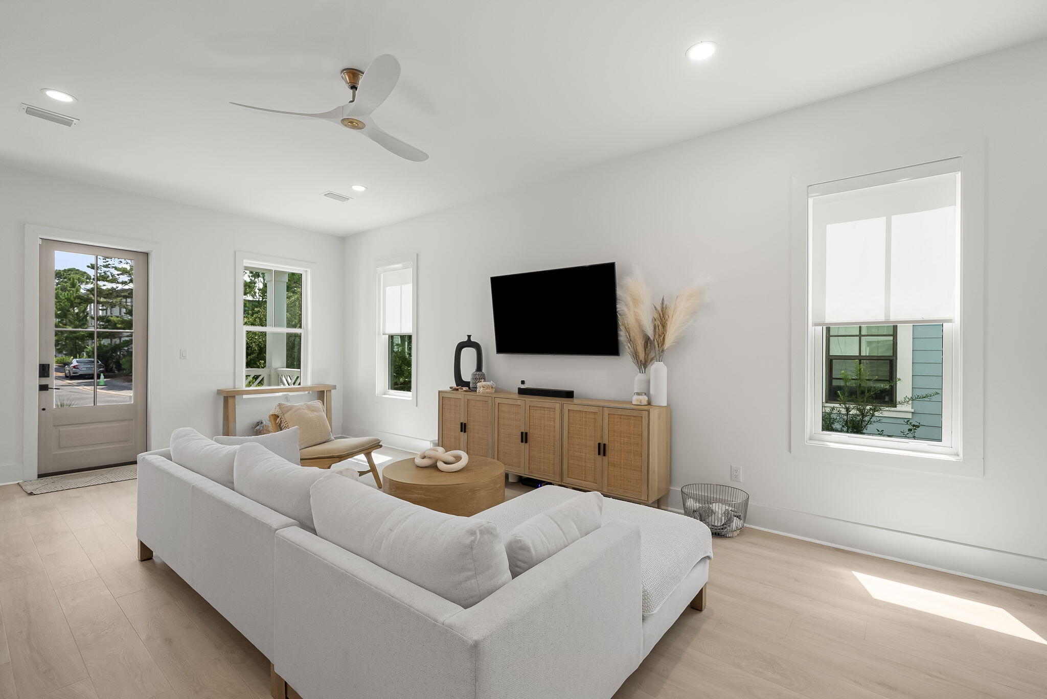 LAKESIDE AT BLUE MOUNTAIN BEACH - Residential