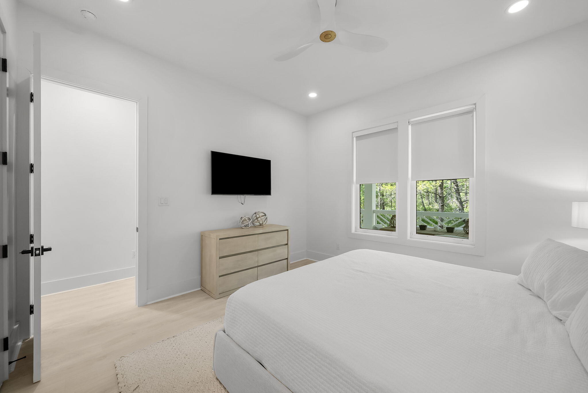 LAKESIDE AT BLUE MOUNTAIN BEACH - Residential