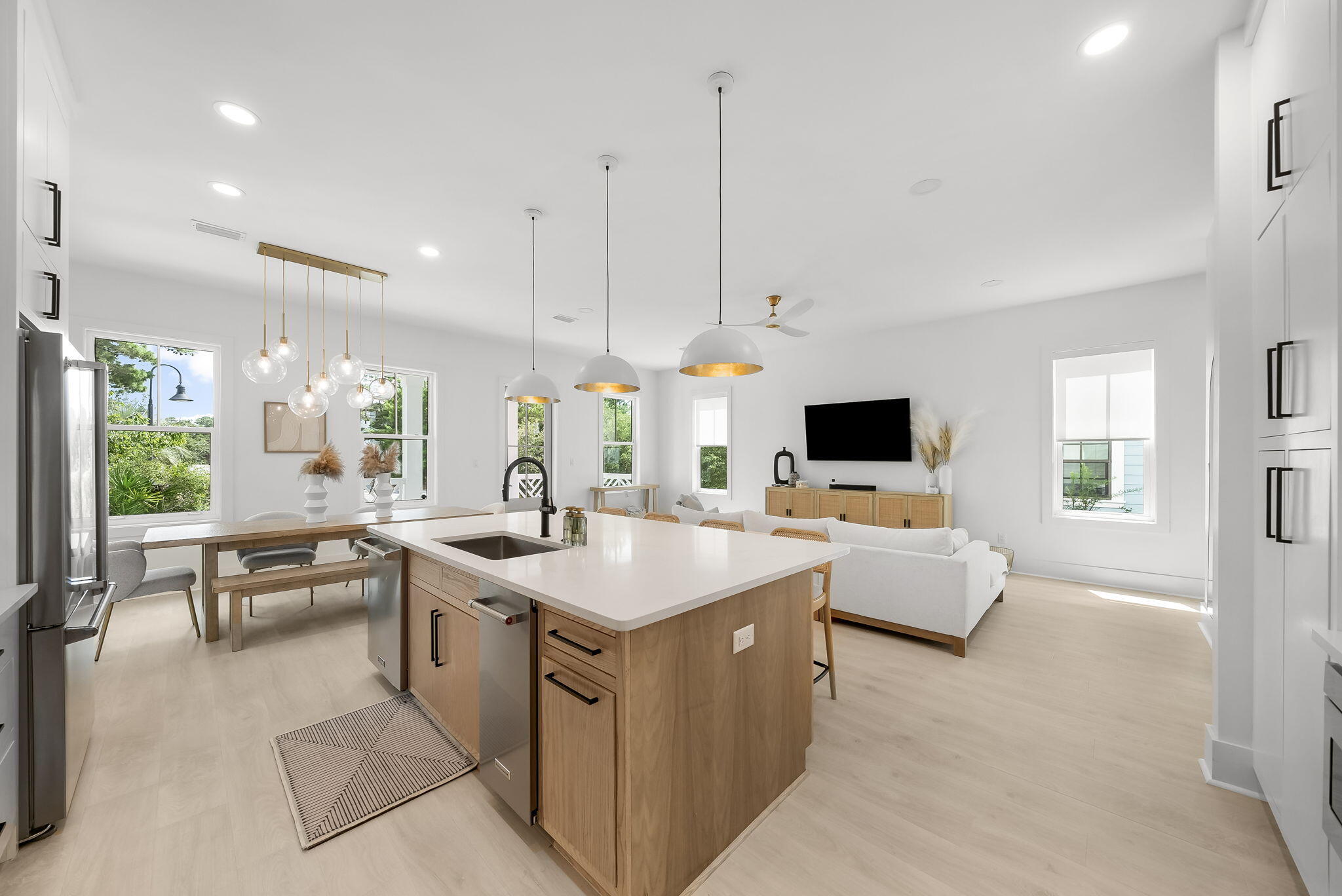 LAKESIDE AT BLUE MOUNTAIN BEACH - Residential