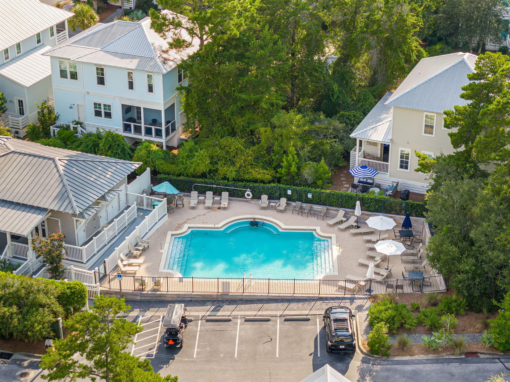 LAKESIDE AT BLUE MOUNTAIN BEACH - Residential