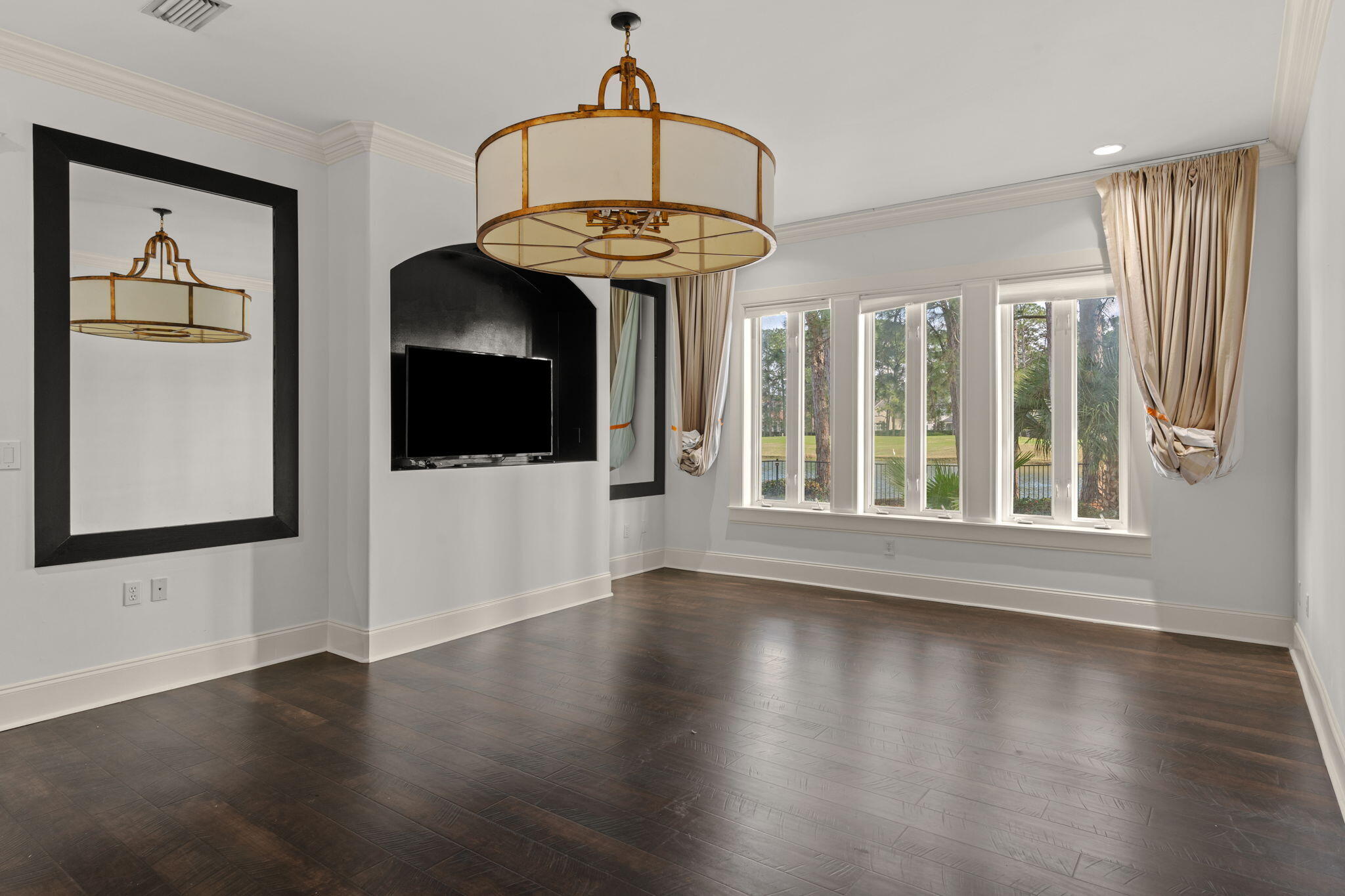 BURNT PINE - Residential