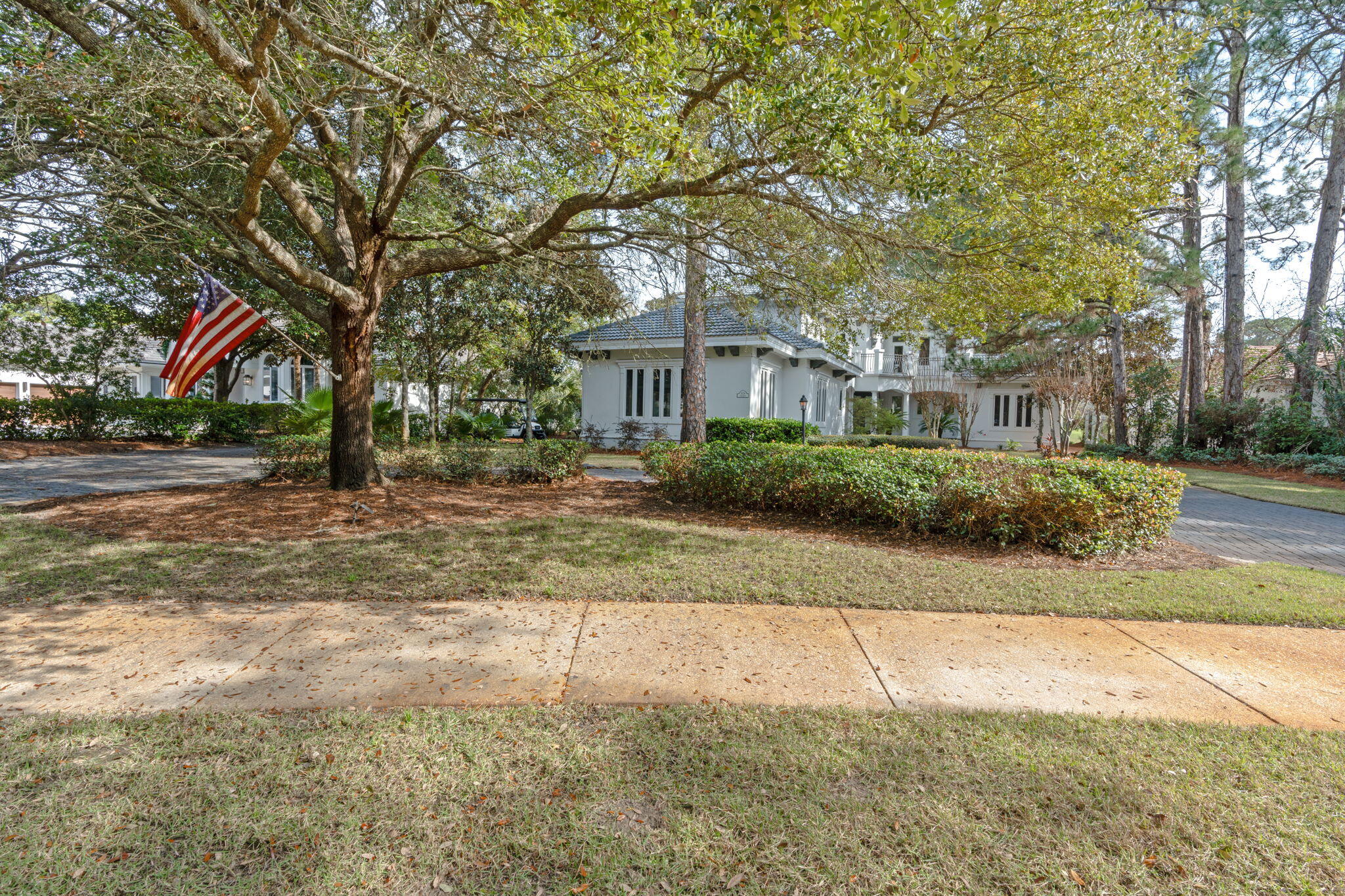 BURNT PINE - Residential