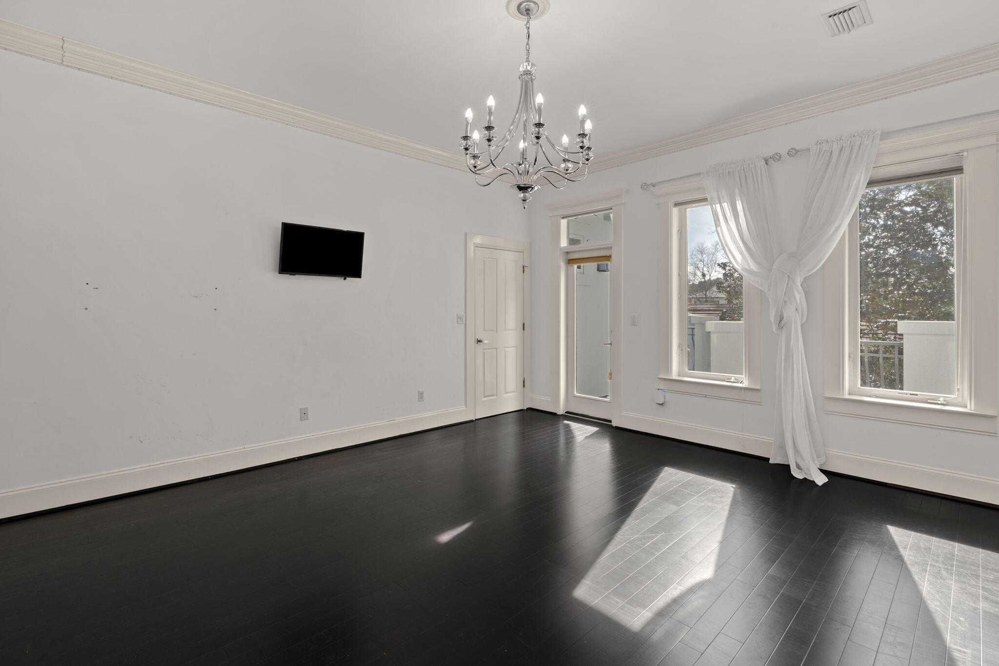 BURNT PINE - Residential