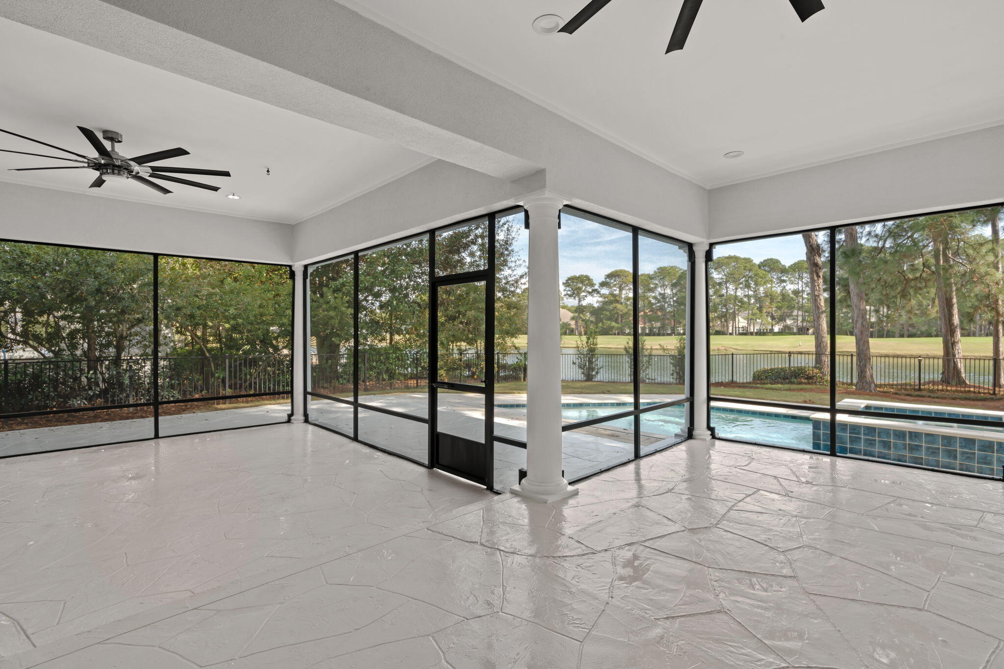 BURNT PINE - Residential