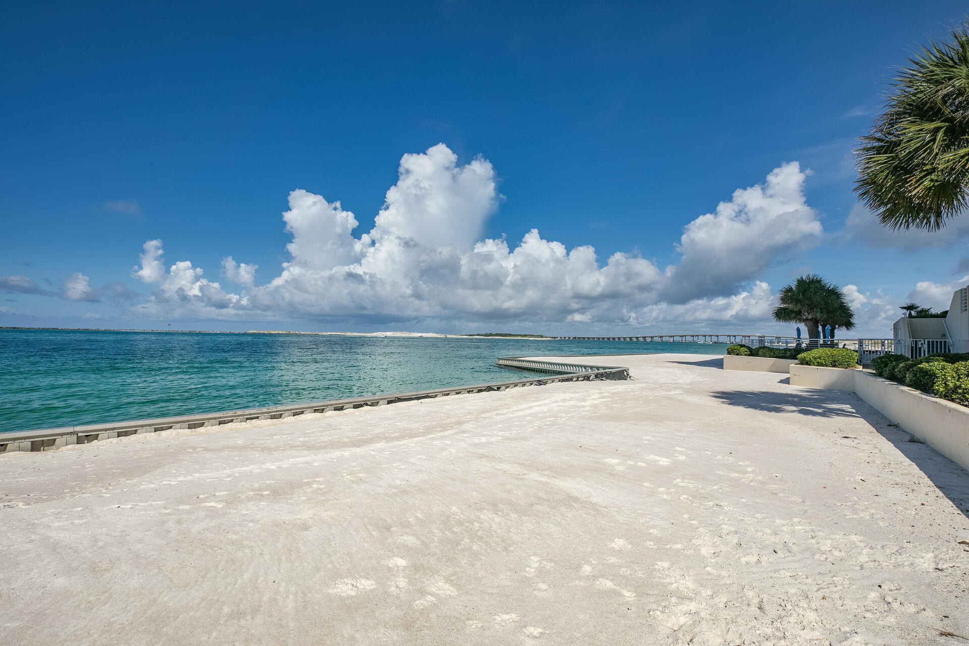 EAST PASS TOWERS CONDO PH 2 - Residential