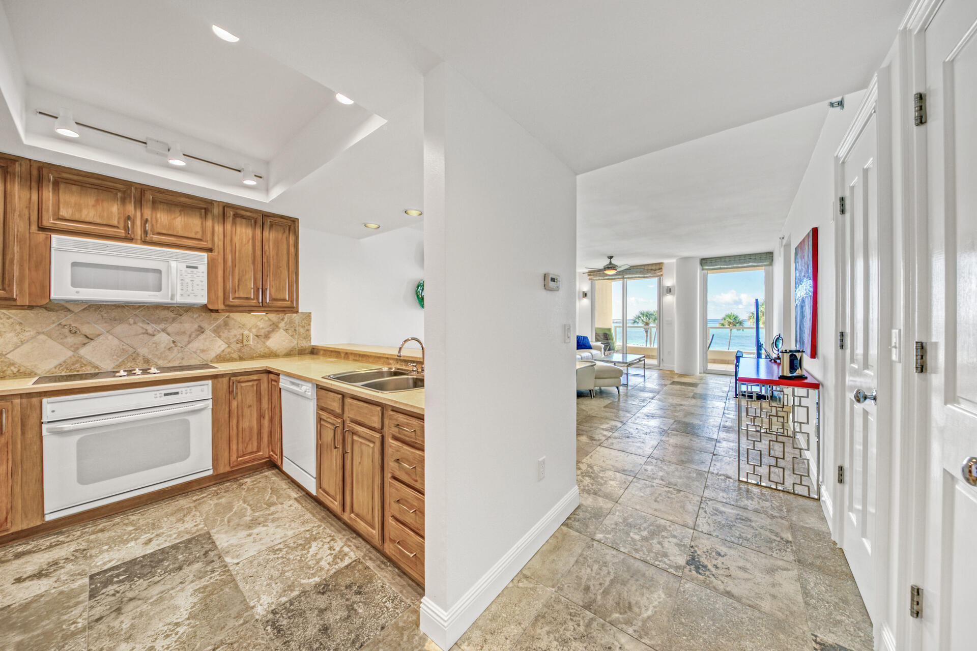 EAST PASS TOWERS CONDO PH 2 - Residential