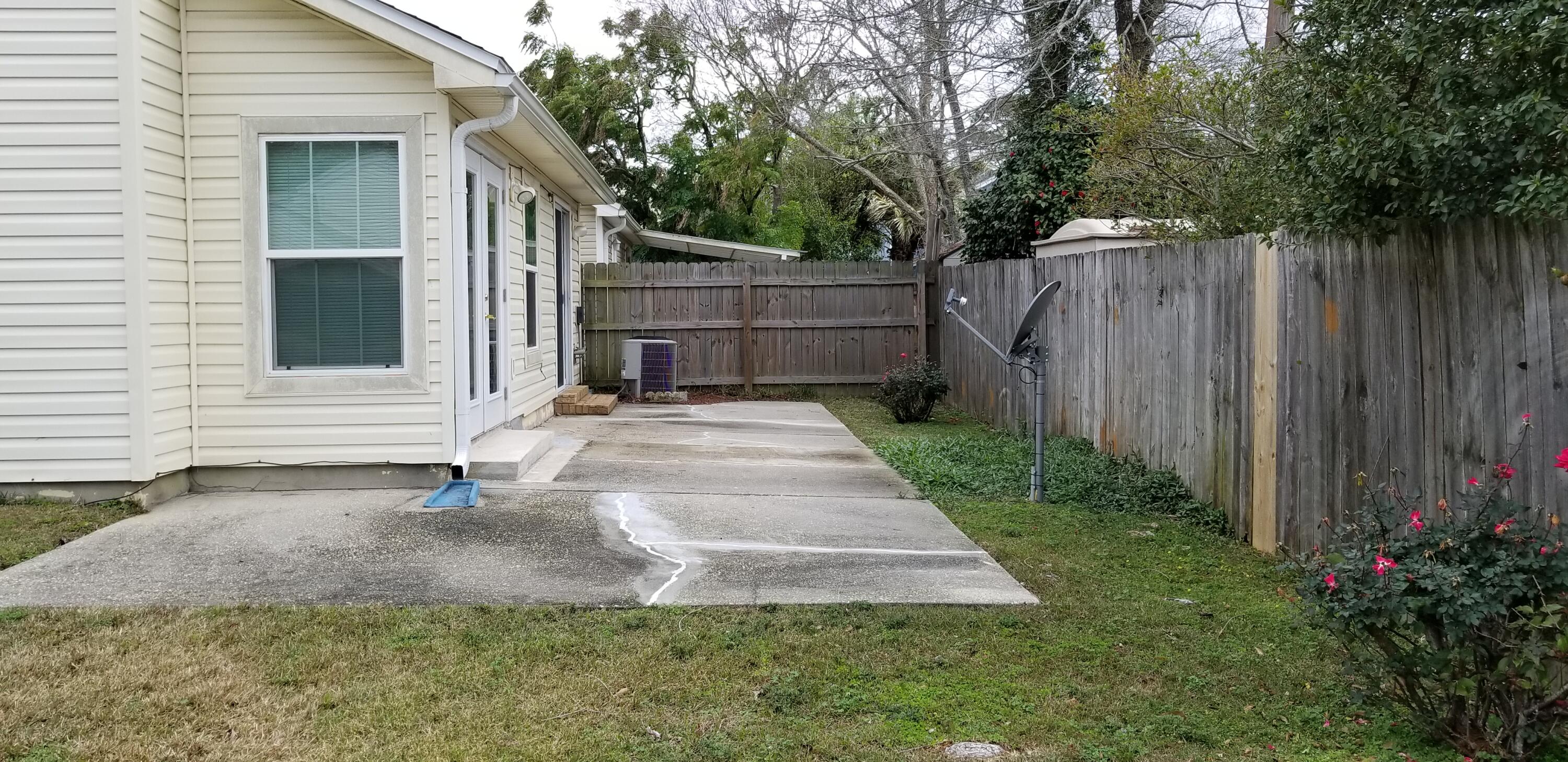 CANTERBURY WOODS - Residential