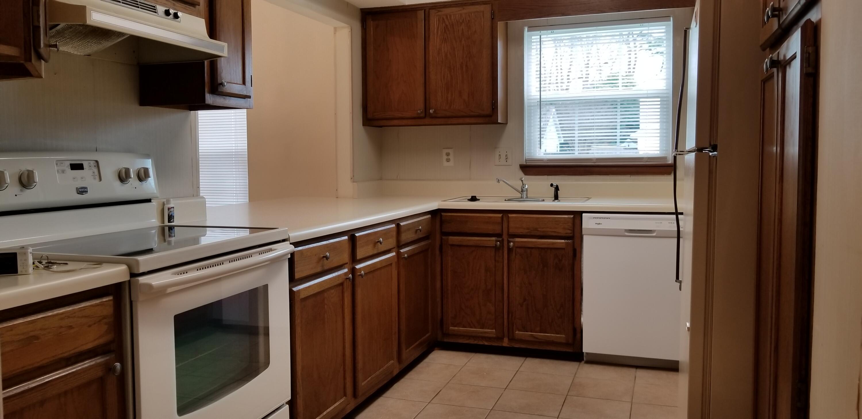 CANTERBURY WOODS - Residential