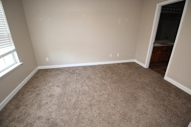 THE PINES - Residential