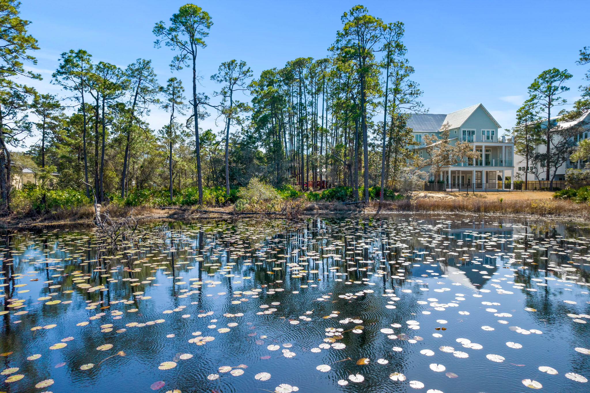 BEACH HIGHLANDS - Residential